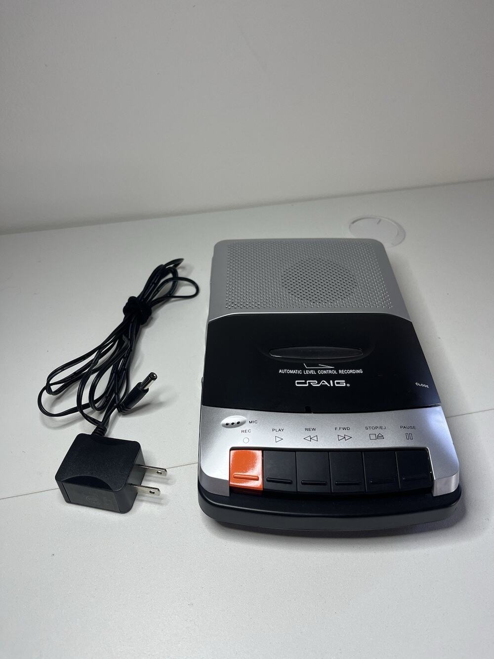 Craig CS2303 Portable Cassette Player & Recorder Barely Ever Used WORKING!